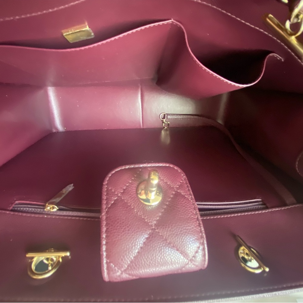 NEW🔥Chanel Classic CC Burgundy/ Dark Wine Color Caviar Large Tote Bag - Picture 9 of 15